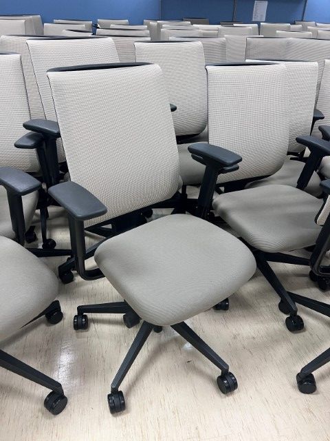C61845 - Steelcase Reply Chairs