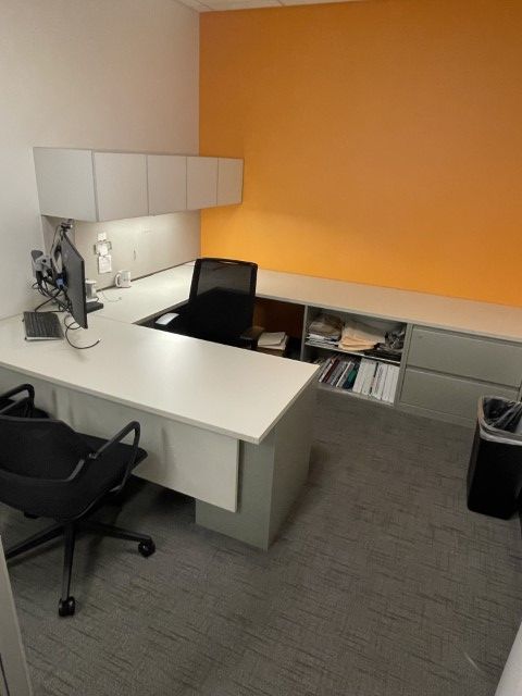 D12214 - Steelcase Desk Sets