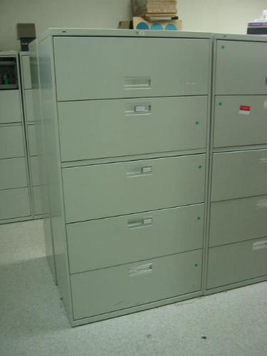 F262 - Hon 5 drawer Files