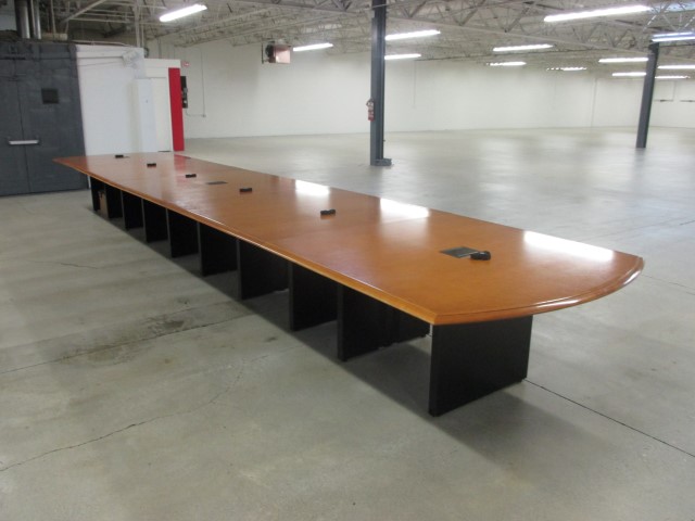 T12138 - 25' Conference Table