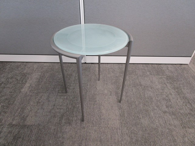 R6253 - Glass End Table