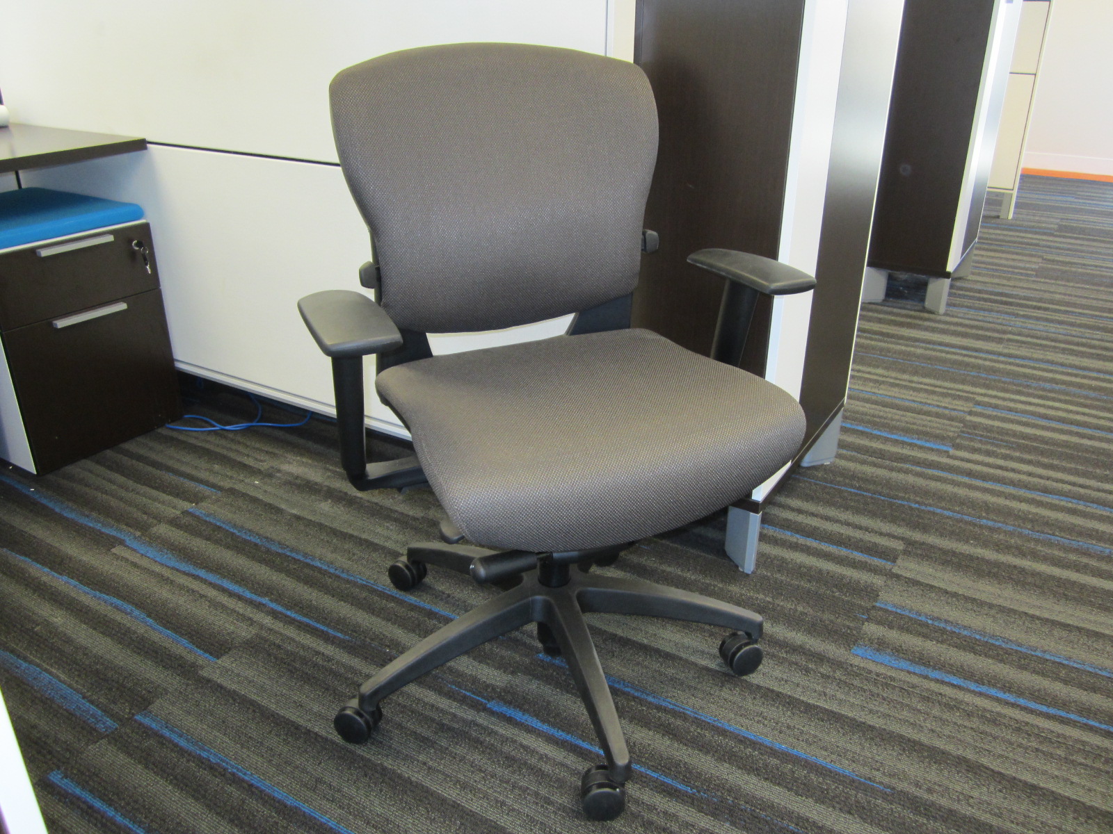 C61442 - Teknion Savera Chairs