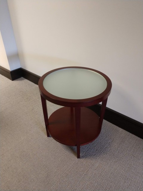 R6170 - Round Glass End Table