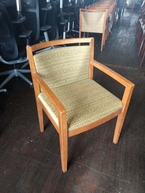 C61481 - Knoll Ricchio Chairs
