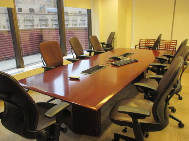 T9548 - Vecta Conference Table