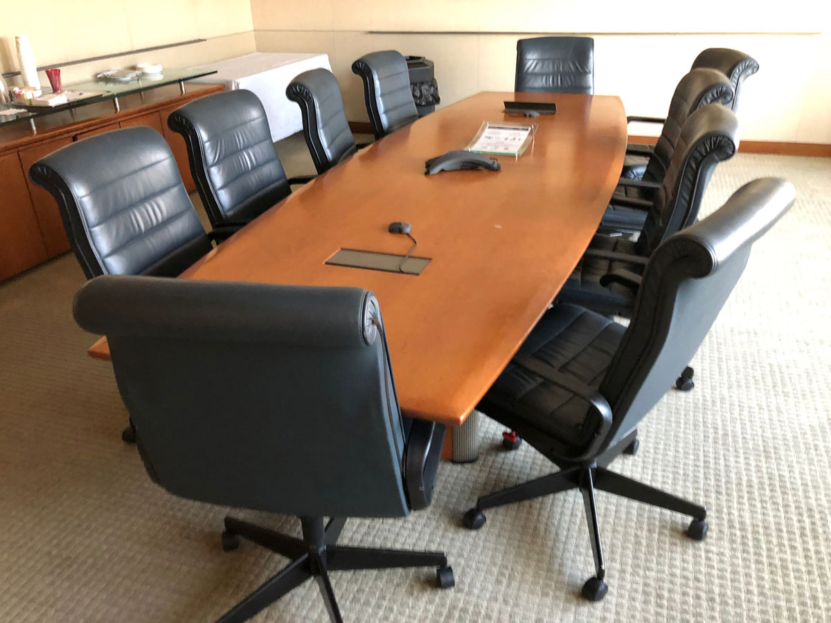 T12120 - Neinkamper Conference Table