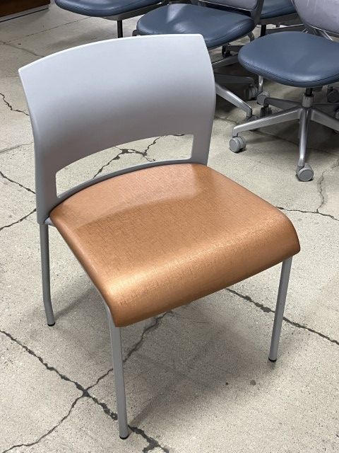 C61677 - Steelcase Move Side Chairs