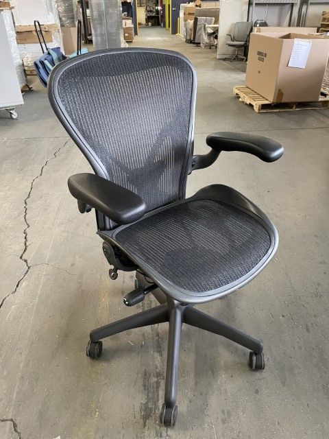 C61807 - Aeron Chairs by Herman Miller