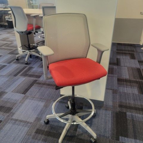 CD6220 - Allsteel Stools