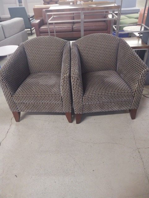 R6410 - Cabot Wrenn Club Chairs