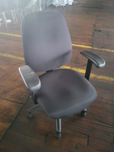 C61719 - Sit-on-it Task Chairs