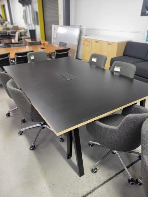 T12256 - 90" Laminate Meeting Table