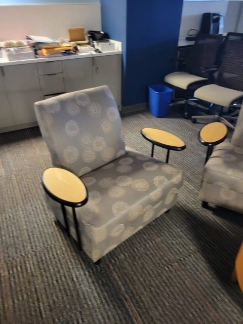 R6308 - Steelcase Coalesse Club Chair with Tablet Arm