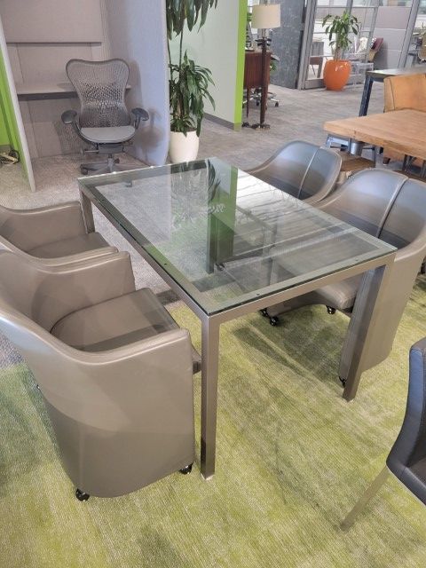 R6356 - Glass Occassional Table