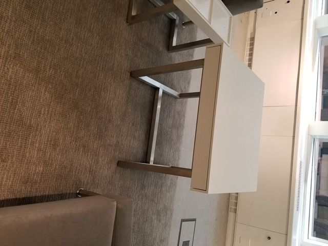 R6136C - White Occasional Table
