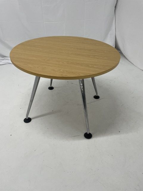 T12323 - Oak Round Tables