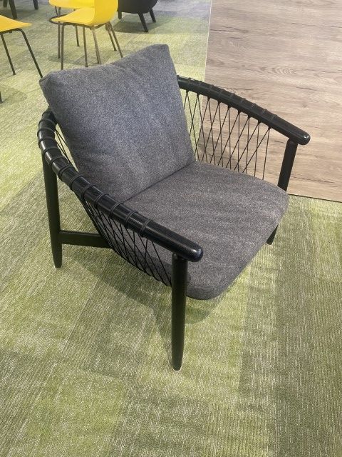 R6482 - Geiger Crosshatch Chairs