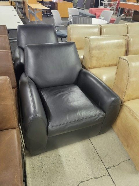 R6354 - Leather Club Chairs