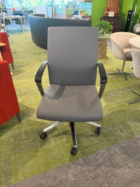 C61949 - Keilhauer Leather Conference Chairs