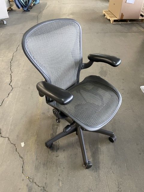 C61804 - Aeron Chairs by Herman Miller