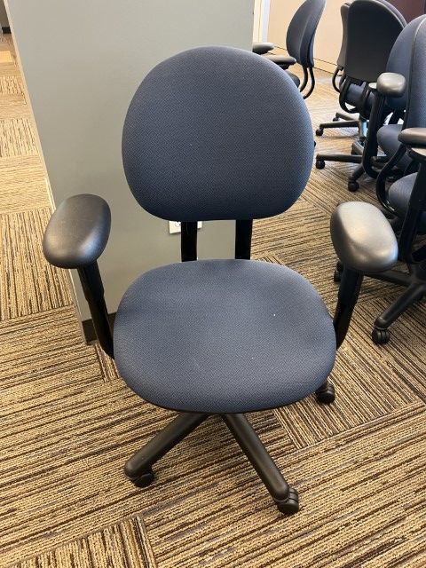 C61655 - Steelcase Criterion Chairs