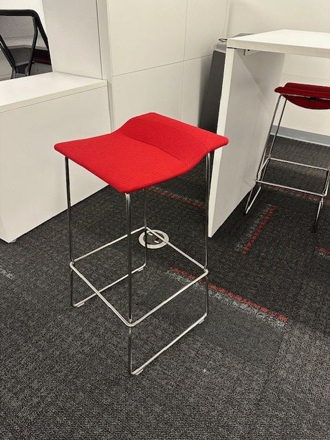 CD6164 - Coalesse Stools