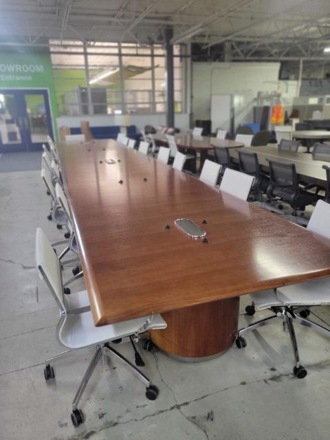 T12262 - 24' Conference Table