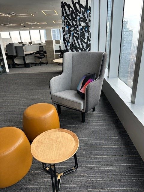 R6479 - Bernhardt Ottoman