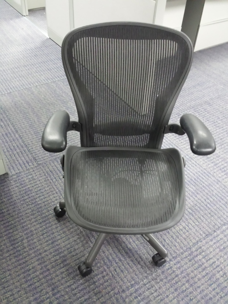 c6036 - Herman Miller Aeron Chairs