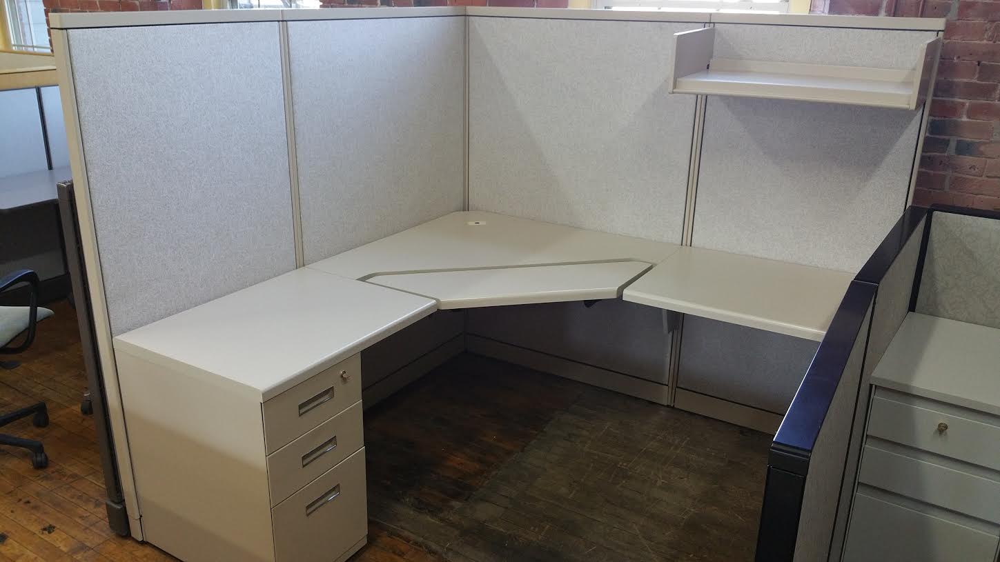 W6023 - Steelcase 6 x 6 Workstations