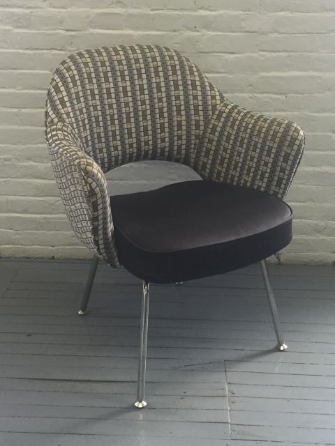 C61295C - Knoll Saarinen Chairs