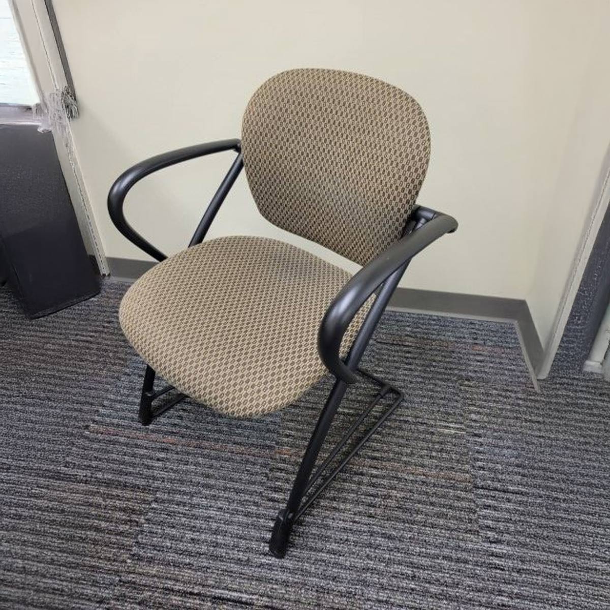 C61638 - Steelcase Ally Side Chairs