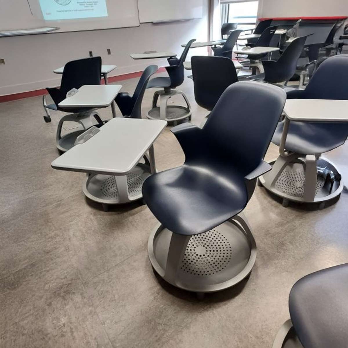 C61752 - Steelcase Node Chairs