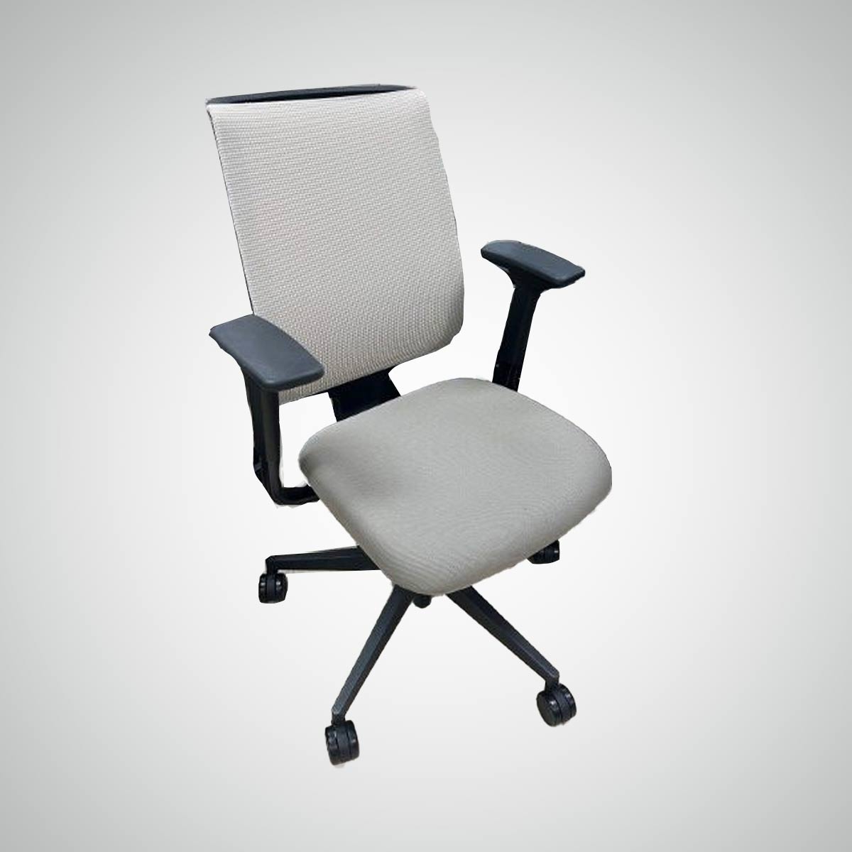 C61845 - Steelcase Reply Chairs