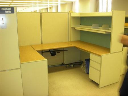 D1141 - Steelcase C-Shape Unit Assemblies
