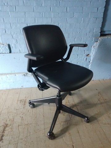 C61431 - Steelcase Coalesse Nesting Chairs