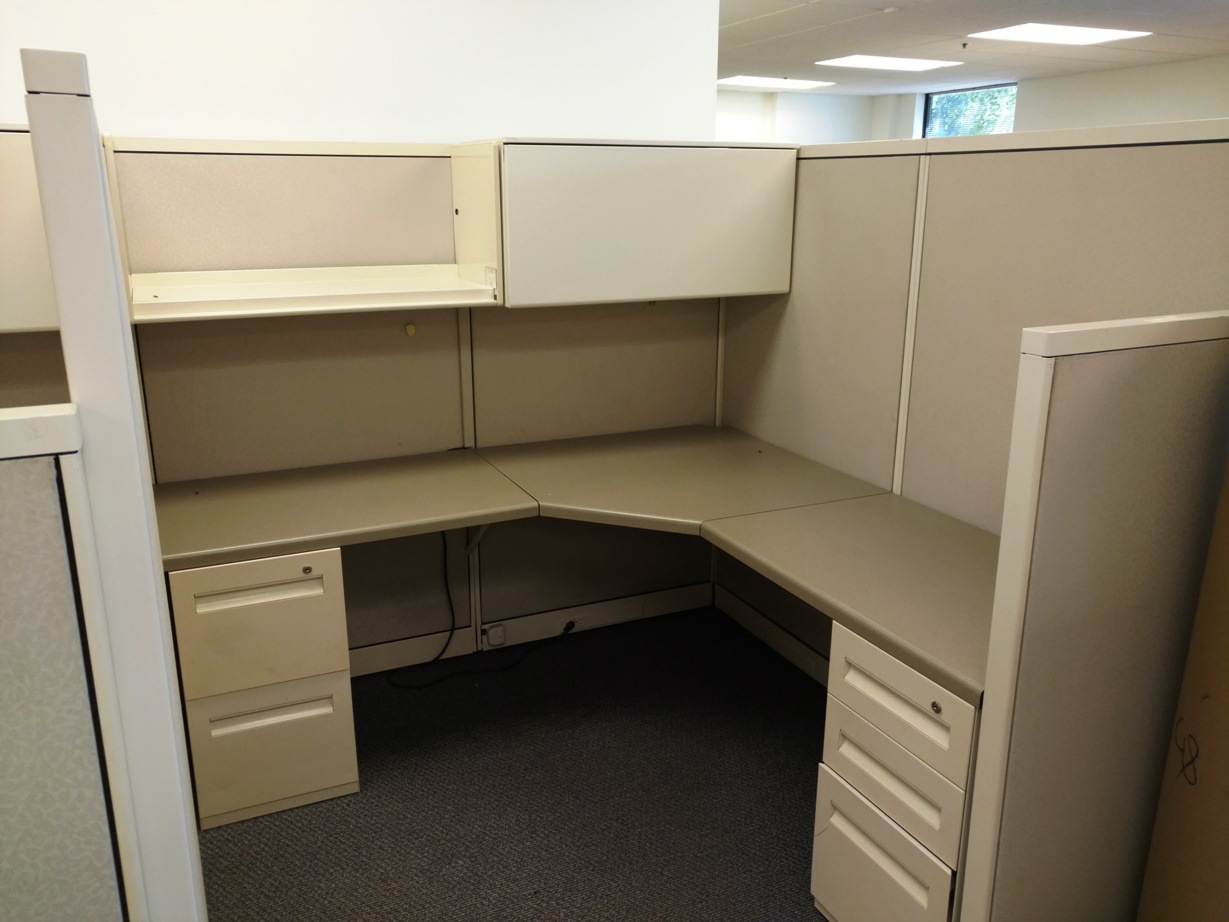 W6106 - Steelcase Avenir Workstations