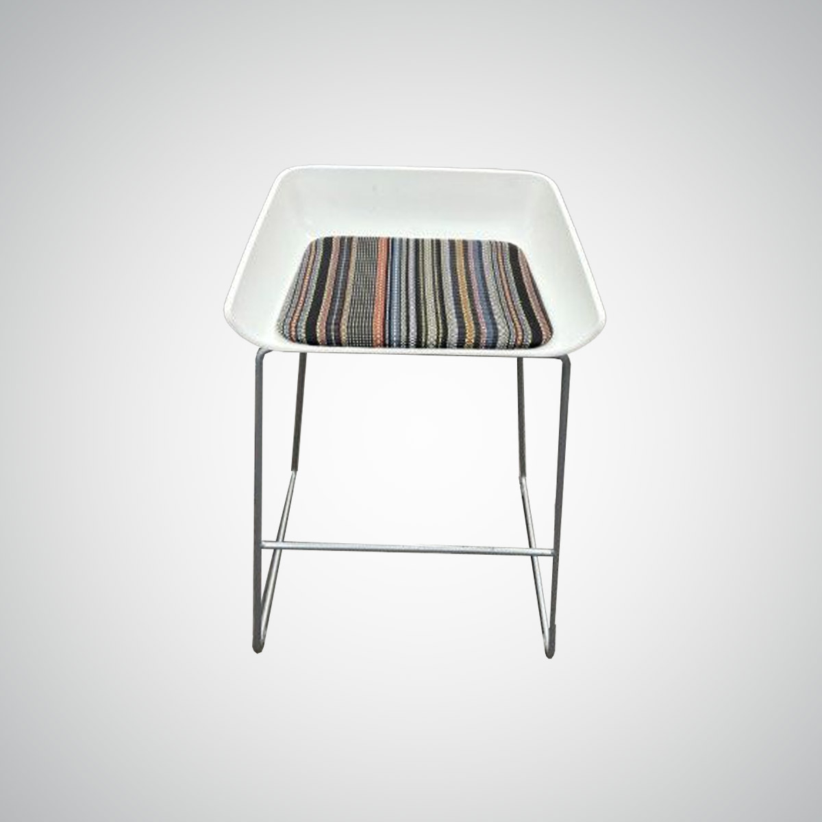CD6168 - Steelcase Scoop Stools