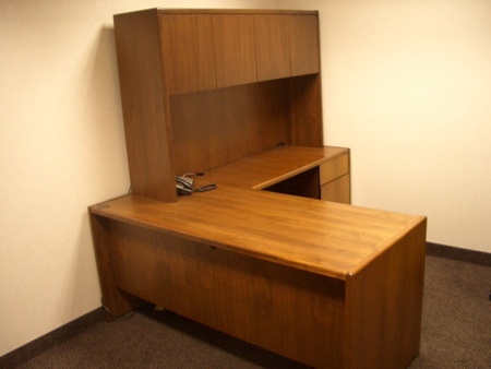 D1342 - Kimball Executive "L" Desk Sets