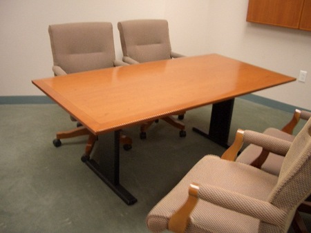T1341 - Knoll Conference Table