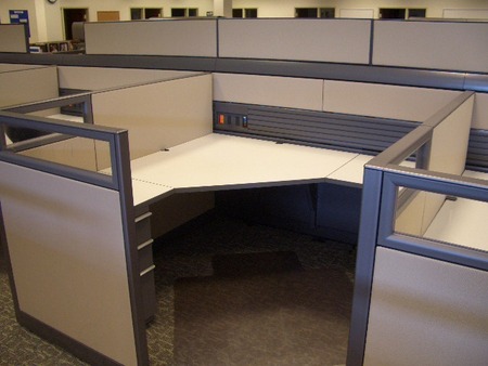 Knoll Used Cubicles with Screens