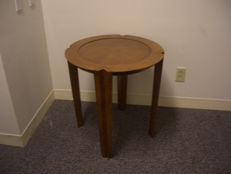 R1091 - Round End Table