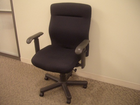 Knoll Bulldog High-Back Seating