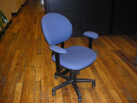 C1241 - Steelcase Criterion Desk Chairs