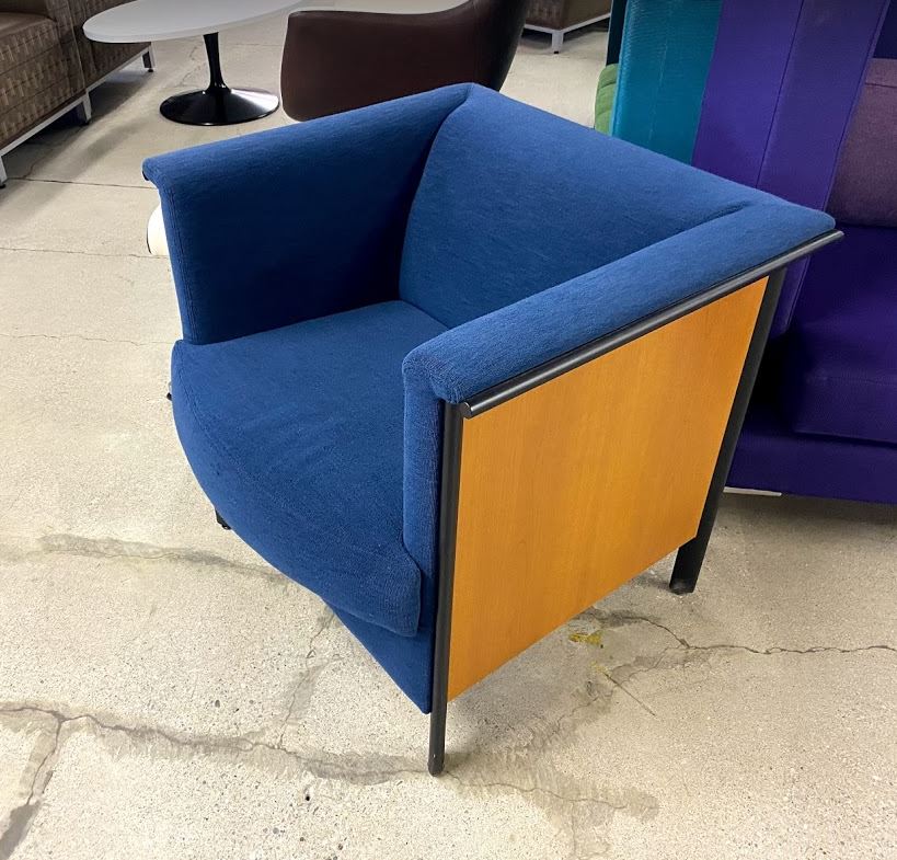 R6218 - Blue Fabric Club Chair