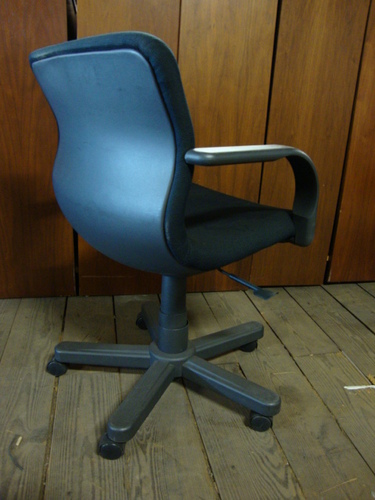 Knoll bulldog chair clearance