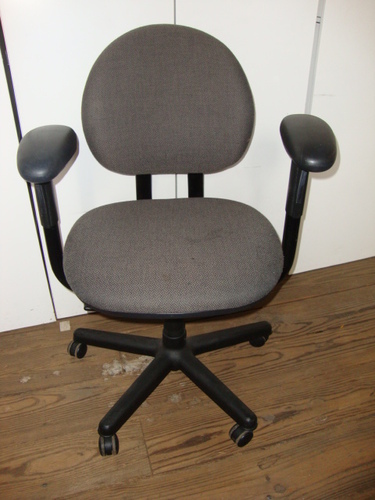 Used Steelcase Criterion Desk Chairs