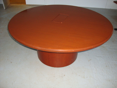 60" Wood Round Table