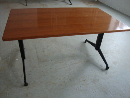 T2852 - 5' Meeting Table