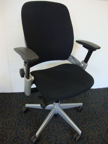 C2916 - Steelcase Leap Chairs